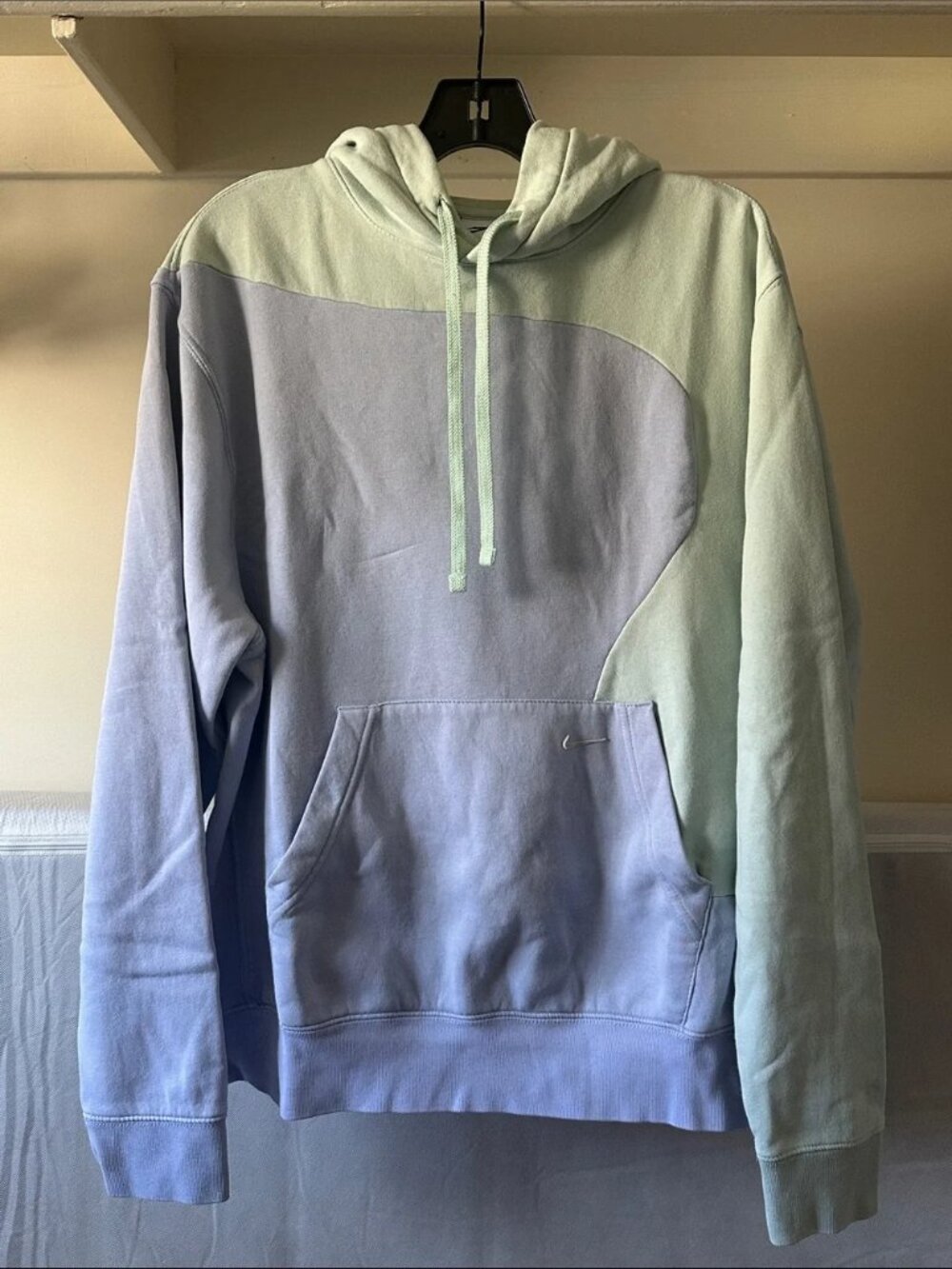 Nike Color Clash Euphoria boxy relaxed fit colorblock contrast hoodie sweatshirt